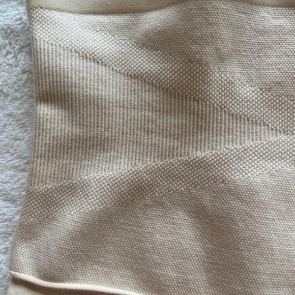 Mid-waist control shapewear shorts by Esa Liang - size M - Picture 3 of 6